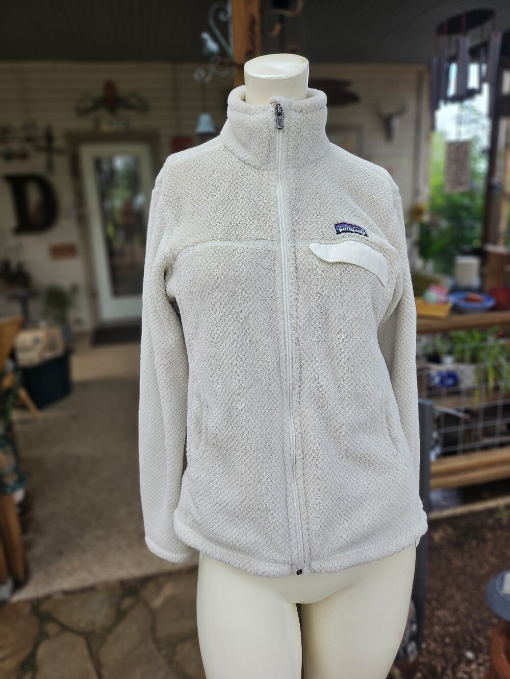 PATAGONIA Women's Re-Tool Full Zip Cream Teddy Fleece Jacket Medium